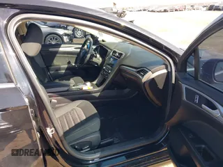 2020 Ford Fusion SE with VIN 3FA6P0T96LR179655, listed as a IAAI auction lot 41796399 with 54,089 mi miles and . Bid and sale history available at DreamBid. Image 5.