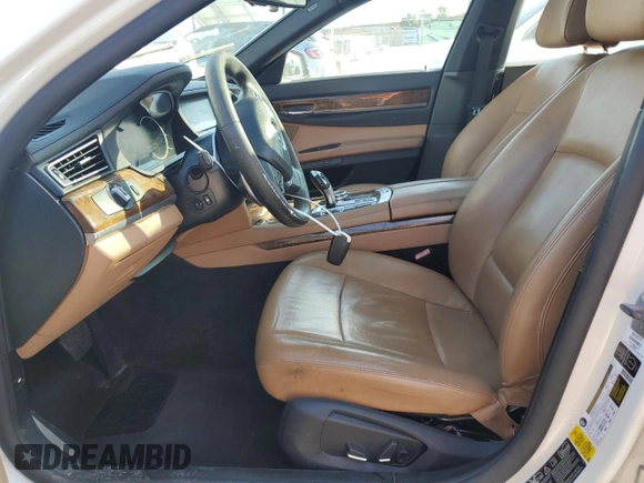2014 BMW 7 Series 740Li xDrive with VIN WBAYF4C58ED281977, listed as a Copart auction lot 44084005 with 154,592 mi miles and Clean Title. Bid and sale history available at carsss.com. Image 7.