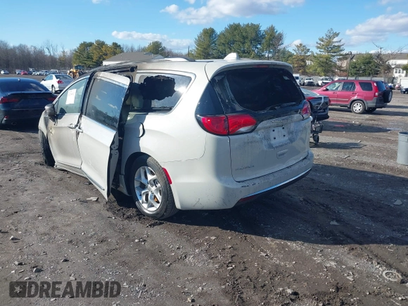 2017 Chrysler Pacifica Touring L z VIN 2C4RC1BGXHR794828, wystawiony jako IAAI lot #41213132 z przebiegiem Nie podano mil oraz . Historia ofert i sprzedaży dostępna na DreamBid. Obrazek 3.