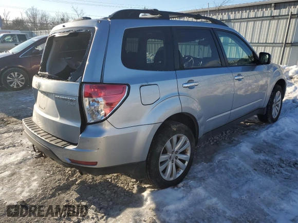 2013 Subaru Forester 2.5X Premium with VIN JF2SHADC2DH433260, listed as a Copart auction lot 41915785 with 60,063 mi miles and Clean Title. Bid and sale history available at carsss.com. Image 3.