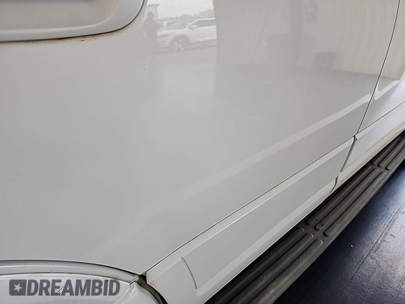 2016 Ford Expedition XLT with VIN 1FMJU1JT4GEF23506, listed as a IAAI auction lot 42201785 with 127,310 mi miles and . Bid and sale history available at DreamBid. Image 1.