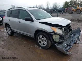 2011 Toyota RAV4 with VIN 2T3BF4DV0BW086753, listed as a IAAI auction lot 41902939 with 193,983 mi miles. Bid and sale history available at carsss.com. Image 1.