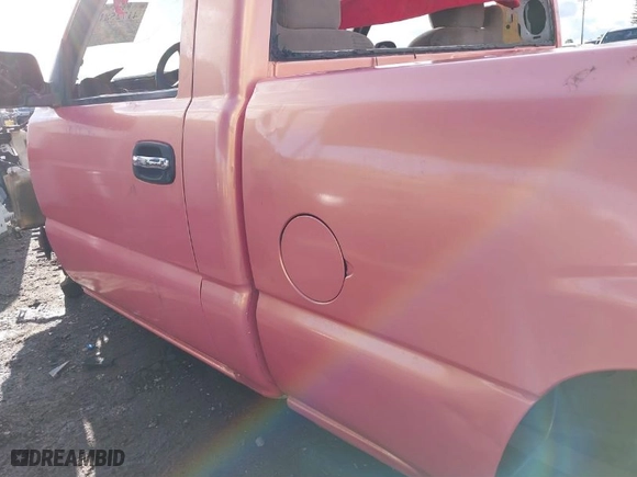 2000 GMC New Sierra 1500 SL with VIN 1GTEC14W9YZ222545, listed as a IAAI auction lot 41725812 with NaN miles. Bid and sale history available at carsss.com. Image 14.