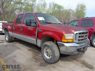 2001 Ford Super Duty F-250 XL with VIN 1FTNW21F21EA06650, listed as a IAAI auction lot 41910547 with 320,000 mi miles. Bid and sale history available at carsss.com. Image 1.