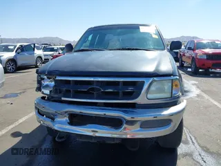 1998 Ford F-150 z VIN 1FTZX18W1WNB51510, wystawiony jako IAAI lot #41725588 z przebiegiem 223 158 mil mil oraz . Historia ofert i sprzedaży dostępna na DreamBid. Obrazek 12.