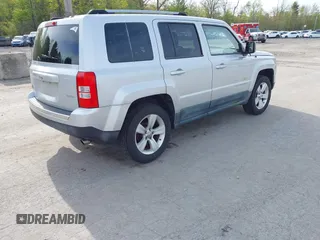 2011 Jeep Patriot Latitude X with VIN 1J4NF4GB6BD202592, listed as a IAAI auction lot 42228199 with 124,484 mi miles and . Bid and sale history available at DreamBid. Image 4.