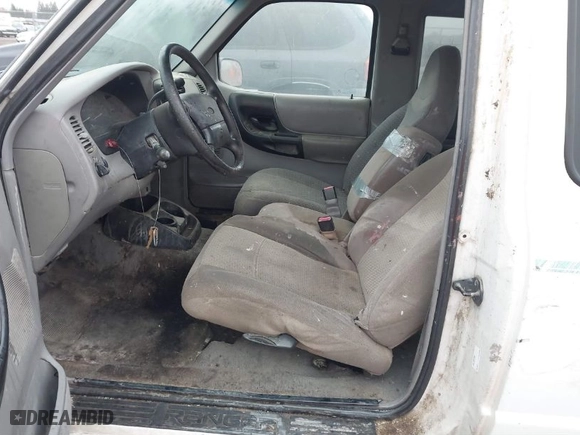 1998 Ford Ranger XL with VIN 1FTYR14XXWPB50753, listed as a IAAI auction lot 40927381 with 352,183 mi miles. Bid and sale history available at carsss.com. Image 5.