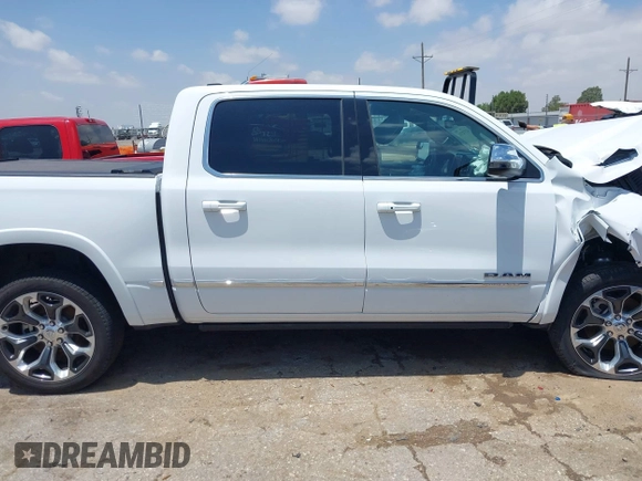 2024 Ram 1500 Limited z VIN 1C6SRFHTXRN208717, wystawiony jako IAAI lot #42372730 z przebiegiem 5 872 mil mil oraz . Historia ofert i sprzedaży dostępna na DreamBid. Obrazek 13.