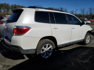 2013 Toyota Highlander with VIN 5TDZA3EH5DS045152, listed as a Copart auction lot 45667925 with 160,058 mi miles and Salvage Title. Bid and sale history available at carsss.com. Image 3.
