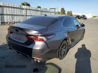 2021 Toyota Camry SE Nightshade with VIN 4T1T11AK6MU495105, listed as a Copart auction lot 58915724 with 27,714 mi miles and Salvage Title. Bid and sale history available at carsss.com. Image 3.