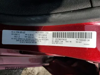 2015 Chrysler 200 S z VIN 1C3CCCBB2FN746132, wystawiony jako Copart lot #59660915 z przebiegiem 142 663 mil mil oraz Szkoda całkowita • Salvage title. Historia ofert i sprzedaży dostępna na DreamBid. Obrazek 12.