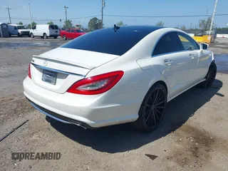2012 Mercedes-Benz CLS 550 с VIN WDDLJ7DB4CA011280, выставлен на аукционе IAAI как лот 42058356 с пробегом 137 075 миль миль и . История ставок и продаж доступна на DreamBid. Изображение 4.