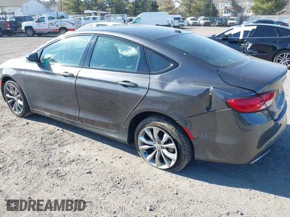2015 Chrysler 200 S with VIN 1C3CCCDG6FN727592, listed as a IAAI auction lot 41769446 with 27,542 mi miles. Bid and sale history available at carsss.com. Image 3.