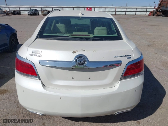 2011 Buick LaCrosse CXS with VIN 1G4GE5ED8BF377695, listed as a IAAI auction lot 41758031 with 91,434 mi miles. Bid and sale history available at carsss.com. Image 15.