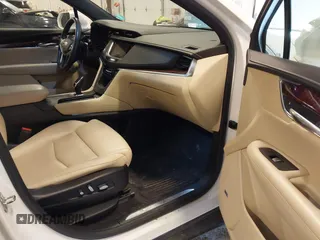 2019 Cadillac XT5 Luxury AWD z VIN 1GYKNDRS3KZ149162, wystawiony jako IAAI lot #42050088 z przebiegiem 109 364 mil mil oraz . Historia ofert i sprzedaży dostępna na DreamBid. Obrazek 5.