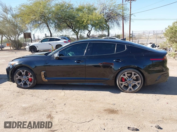 2021 Kia Stinger GT2 with VIN KNAE55LC3M6089699, listed as a IAAI auction lot 41035872 with 81,192 mi miles. Bid and sale history available at carsss.com. Image 14.