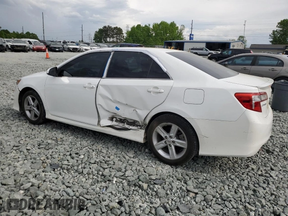 2014 Toyota Camry L with VIN 4T1BF1FK6EU456862, listed as a Copart auction lot 54142365 with 206,528 mi miles and Salvage Title. Bid and sale history available at DreamBid. Image 2.