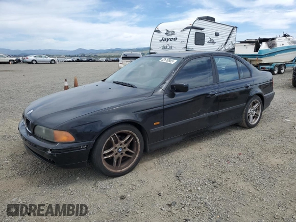 2000 BMW 5 Series z VIN WBADM5341YBY17346, wystawiony jako Copart lot #52618955 z przebiegiem 268 792 mil mil oraz Szkoda całkowita • Salvage title. Historia ofert i sprzedaży dostępna na DreamBid. Obrazek 1.
