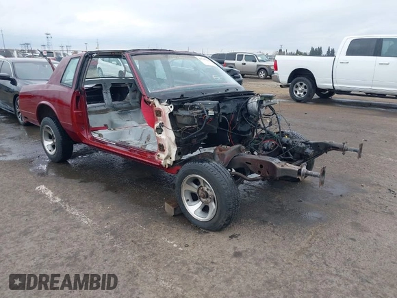 1984 Chevrolet Monte Carlo z VIN 1G1AZ37GXER150014, wystawiony jako IAAI lot #41739591 z przebiegiem Nie podano mil oraz . Historia ofert i sprzedaży dostępna na DreamBid. Obrazek 1.