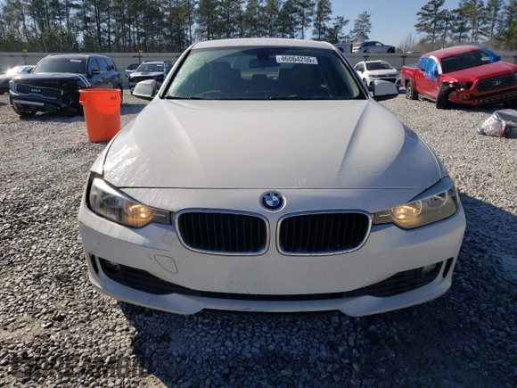 2015 BMW 3 Series 320i with VIN WBA3B1C59FP831627, listed as a Copart auction lot 46064255 with 183,115 mi miles and Salvage Title. Bid and sale history available at carsss.com. Image 5.