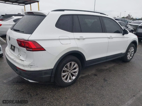 2019 Volkswagen Tiguan S with VIN 3VV1B7AX7KM018189, listed as a IAAI auction lot 41741924 with 61,740 mi miles. Bid and sale history available at carsss.com. Image 4.