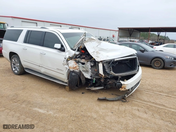 2016 GMC Yukon XL Denali with VIN 1GKS1HKJ8GR306576, listed as a IAAI auction lot 41518187 with 208,586 mi miles. Bid and sale history available at carsss.com. Image 1.