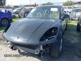 2022 Porsche Macan with VIN WP1AA2A53NLB01500, listed as a IAAI auction lot 41031126 with 25,618 mi miles and . Bid and sale history available at DreamBid. Image 13.