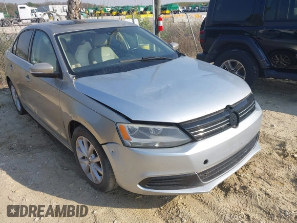2013 Volkswagen Jetta SE с VIN 3VWDX7AJ0DM226262, выставлен на аукционе IAAI как лот 41622394 с пробегом 153 084 миль миль и . История ставок и продаж доступна на DreamBid. Изображение 6.