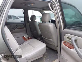 2006 Toyota Sequoia Limited with VIN 5TDZT38A36S268141, listed as a IAAI auction lot 41935258 with 272,352 mi miles and . Bid and sale history available at DreamBid. Image 8.