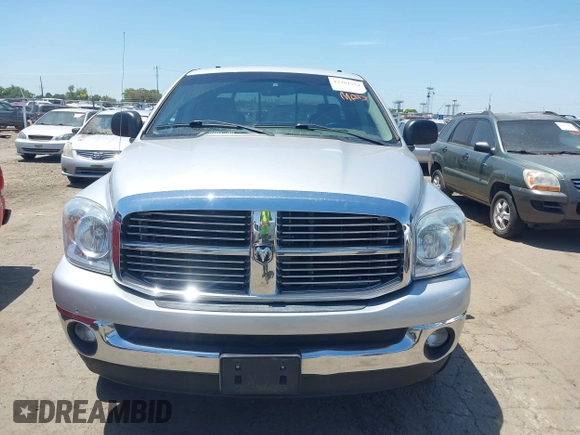 2008 Dodge 1500 SLT z VIN 1D7HU18208S623689, wystawiony jako IAAI lot #42402354 z przebiegiem 193 289 mil mil oraz . Historia ofert i sprzedaży dostępna na DreamBid. Obrazek 6.