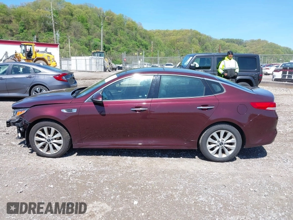 2016 Kia Optima EX z VIN 5XXGU4L37GG114750, wystawiony jako IAAI lot #42154903 z przebiegiem 97 625 mil mil oraz . Historia ofert i sprzedaży dostępna na DreamBid. Obrazek 15.