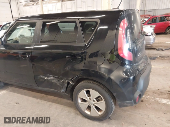 2014 Kia Soul with VIN KNDJN2A28E7110441, listed as a IAAI auction lot 41870022 with 146,981 mi miles. Bid and sale history available at carsss.com. Image 13.