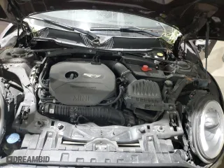 2018 MINI Clubman Cooper S with VIN WMWLU5C55J2G03277, listed as a Copart auction lot 87590855 with 102,471 mi miles and Salvage Title. Bid and sale history available at carsss.com. Image 13.
