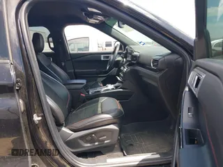 2022 Ford Explorer ST-Line with VIN 1FMSK7KH7NGB05501, listed as a IAAI auction lot 41989567 with 58,895 mi miles and . Bid and sale history available at DreamBid. Image 5.