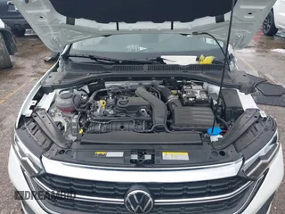 2024 Volkswagen Jetta SE with VIN 3VW7M7BU4RM097738, listed as a IAAI auction lot 42582290 with 2,598 mi miles and . Bid and sale history available at DreamBid. Image 10.