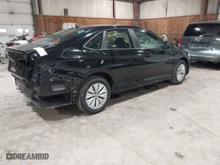 2019 Volkswagen Jetta S with VIN 3VWC57BU1KM212426, listed as a IAAI auction lot 41863869 with 71,619 mi miles. Bid and sale history available at carsss.com. Image 4.