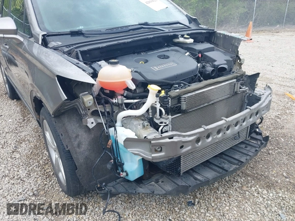 2017 Lincoln MKC Premiere with VIN 5LMCJ1C93HUL27435, listed as a IAAI auction lot 42016623 with 77,701 mi miles and . Bid and sale history available at DreamBid. Image 19.