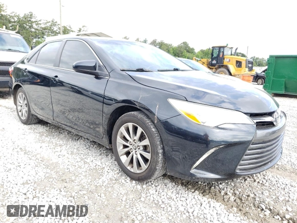 2015 Toyota Camry XLE z VIN 4T1BF1FK4FU016270, wystawiony jako Copart lot #60575235 z przebiegiem 124 066 mil mil oraz Czysty tytuł • Clean title. Historia ofert i sprzedaży dostępna na DreamBid. Obrazek 4.