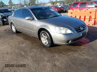 2004 Nissan Altima S with VIN 1N4AL11D24C102557, listed as a IAAI auction lot 41663563 with 151,144 mi miles. Bid and sale history available at carsss.com. Image 1.