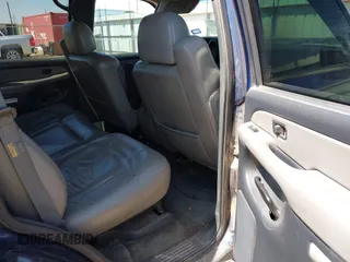 2002 Chevrolet Tahoe LT with VIN 1GNEC13Z52R257092, listed as a IAAI auction lot 41894646 with 333,103 mi miles. Bid and sale history available at carsss.com. Image 8.