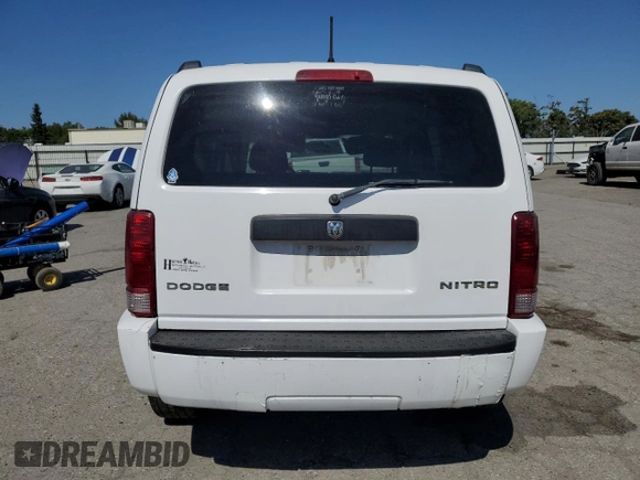 2011 Dodge Nitro Heat z VIN 1D4PT4GK6BW600092, wystawiony jako Copart lot #57296515 z przebiegiem 88 464 mil mil oraz Szkoda całkowita • Salvage title. Historia ofert i sprzedaży dostępna na DreamBid. Obrazek 6.