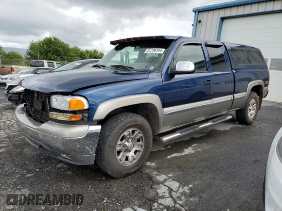 2001 GMC Sierra 1500 SLE z VIN 1GTEK19T11Z241405, wystawiony jako Copart lot #67396344 z przebiegiem 136 051 mil mil oraz Szkoda całkowita • Salvage title. Historia ofert i sprzedaży dostępna na DreamBid. Obrazek 1.
