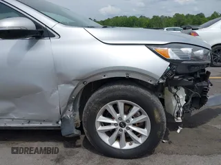 2019 Kia Sorento L z VIN 5XYPG4A36KG593306, wystawiony jako IAAI lot #42084345 z przebiegiem 115 241 mil mil oraz . Historia ofert i sprzedaży dostępna na DreamBid. Obrazek 18.