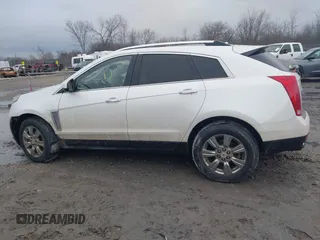 2014 Cadillac SRX Luxury Collection with VIN 3GYFNEE32ES671966, listed as a IAAI auction lot 41863732 with 122,258 mi miles. Bid and sale history available at carsss.com. Image 14.