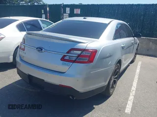 2015 Ford Taurus SHO с VIN 1FAHP2KT0FG191815, выставлен на аукционе IAAI как лот 42593226 с пробегом 125 493 миль миль и . История ставок и продаж доступна на DreamBid. Изображение 4.