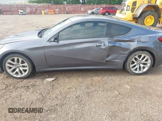 2015 Hyundai Genesis Coupe 3.8L Base с VIN KMHHU6KJ3FU124857, выставлен на аукционе IAAI как лот 42168363 с пробегом 130 469 миль миль и . История ставок и продаж доступна на DreamBid. Изображение 14.