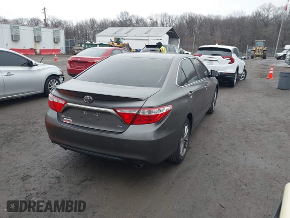 2017 Toyota Camry XLE z VIN 4T1BF1FK8HU754866, wystawiony jako IAAI lot #41465628 z przebiegiem 92 583 mil mil oraz . Historia ofert i sprzedaży dostępna na DreamBid. Obrazek 4.