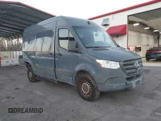 2019 Mercedes-Benz Sprinter Cargo with VIN WD4PF0CDXKP090477, listed as a IAAI auction lot 41477812 with 96,660 mi miles. Bid and sale history available at carsss.com. Image 1.