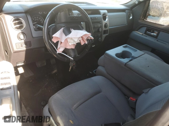 2012 Ford F-150 XL z VIN 1FTFW1CT3CKD93909, wystawiony jako Copart lot #56686405 z przebiegiem 211 700 mil mil oraz Szkody całkowita. Historia ofert i sprzedaży dostępna na DreamBid. Obrazek 8.