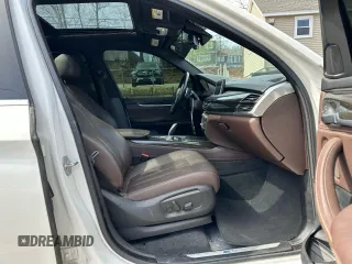 2018 BMW X5 xDrive40e iPerformance with VIN 5UXKT0C56J0W03350, listed as a Copart auction lot 51878005 with 48,419 mi miles and Clean Title. Bid and sale history available at carsss.com. Image 7.